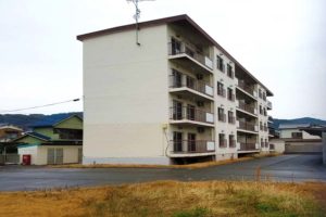 住友化学社宅解体工事。